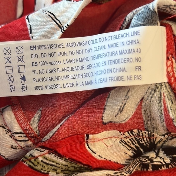 Forever 21 Women’s Cropped Wrap Tie Shirt - Picture 9 of 9